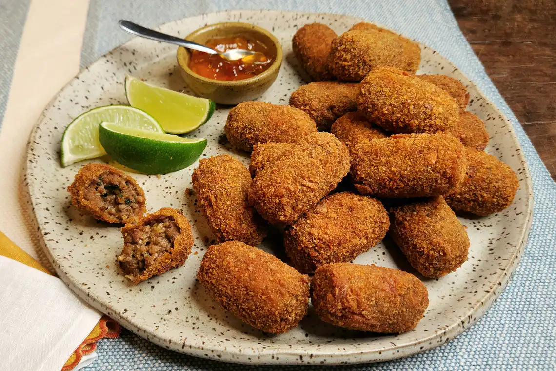 Croquete de Carne com Azeitona